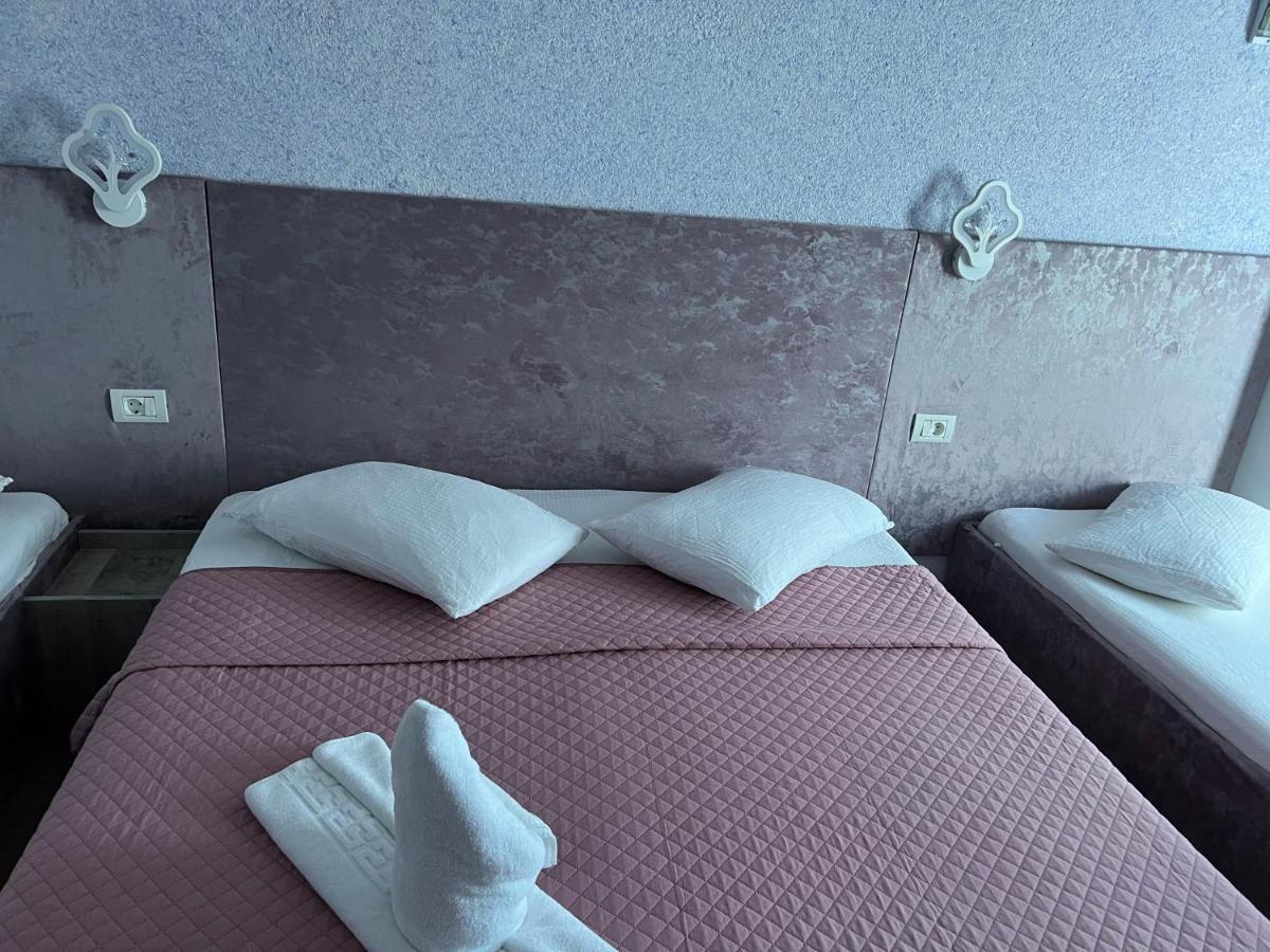 Hotel Miniom 康斯坦察 外观 照片