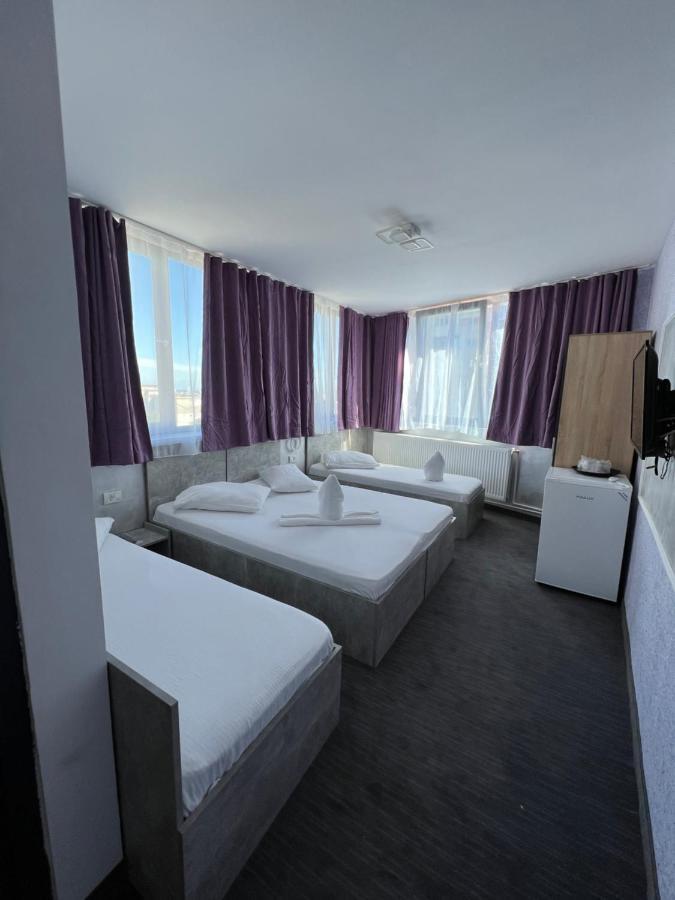 Hotel Miniom 康斯坦察 外观 照片
